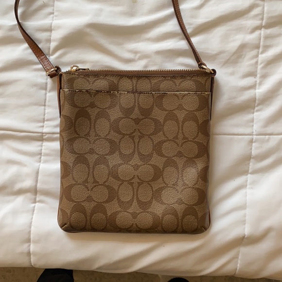coach cross body bag - Picture 2 of 4